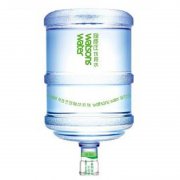 使用实验室超纯水机与够买纯水那个比较划算