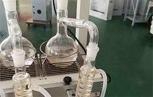 纯水机与传统蒸馏水器的区别